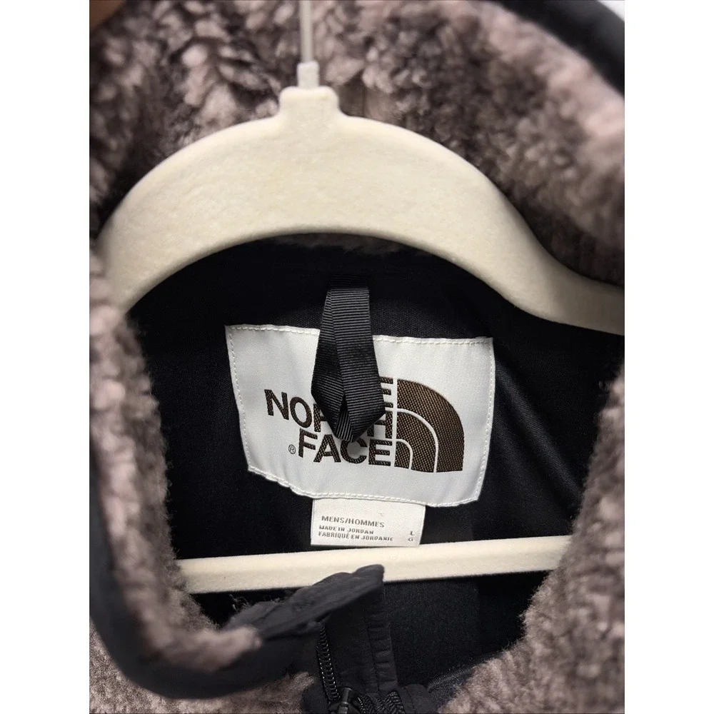 NWT The North Face Long sleeve Extreme Pile 1/2 Zip Fleece Pullover Fawn Grey L
